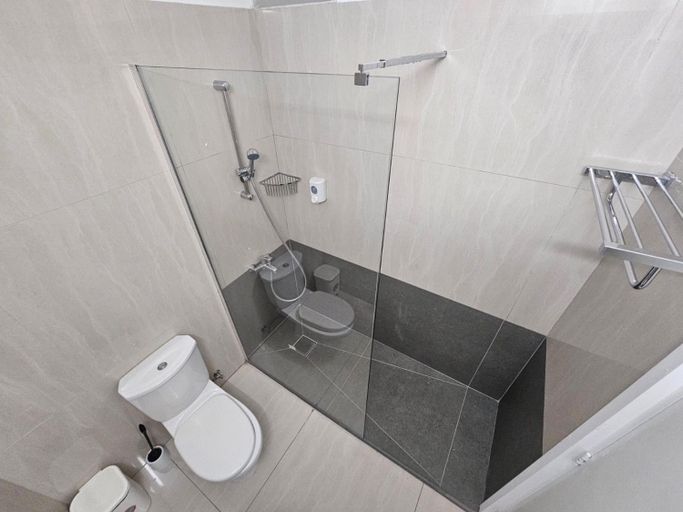 Bathroom, Christos Napa Self Serviced Apartments