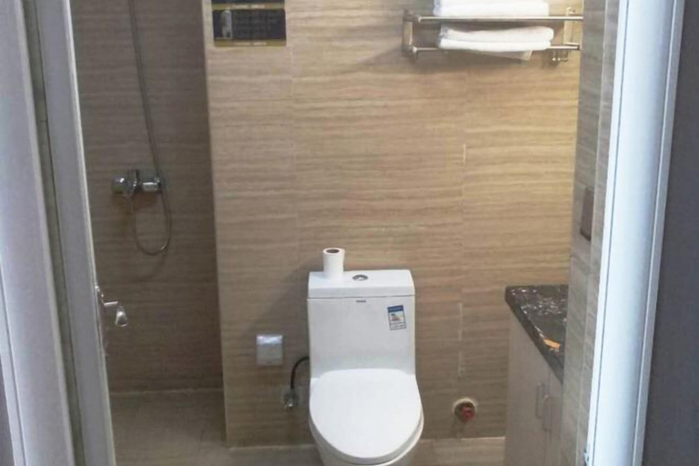 Bathroom 3, Mango Hotel, Bengbu