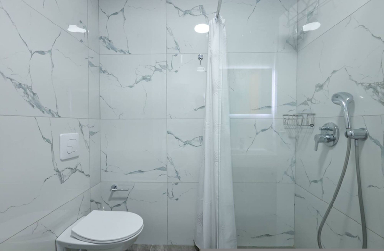 Room 2, Designer Apartment in the Pines San Pietro, Durrësit