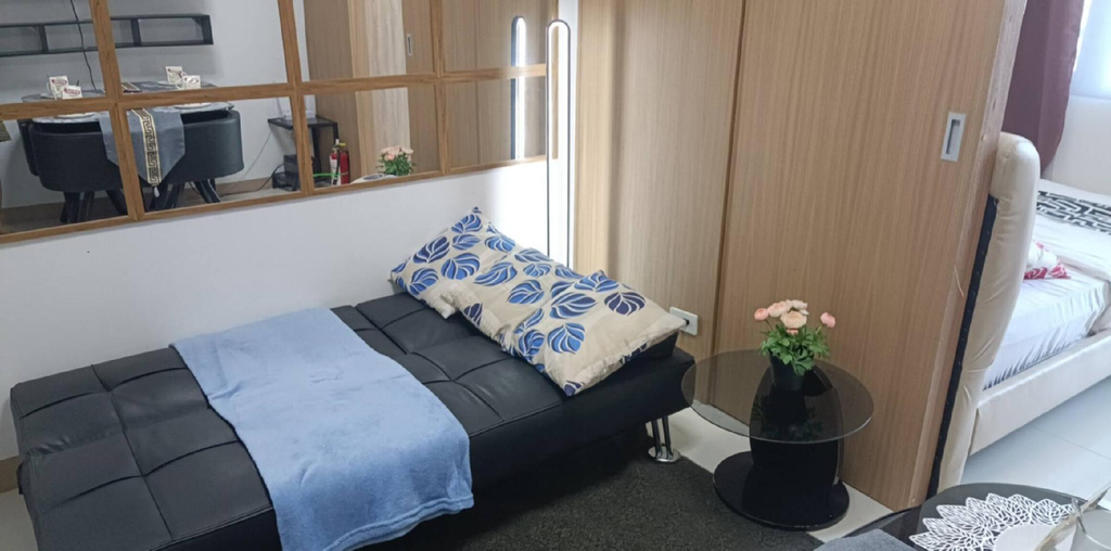 Others 5, The Haven at Lush Residences, Makati City