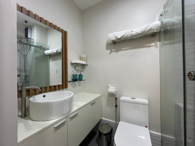 Bathroom 2, Grace Residences Taguig, Taguig