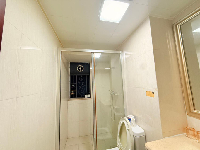 Bathroom 2, Guangzhou Phantom Oasis Apartments - Canton Fair Exhibition Area, Guangzhou