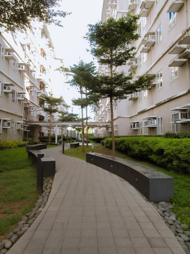 Others 5, Comfy 1 Bedroom with Netflix & Free Wifi - Trees Residences Condominium, Quezon City