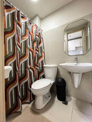 Bathroom 2, The Grass Residences, Quezon City