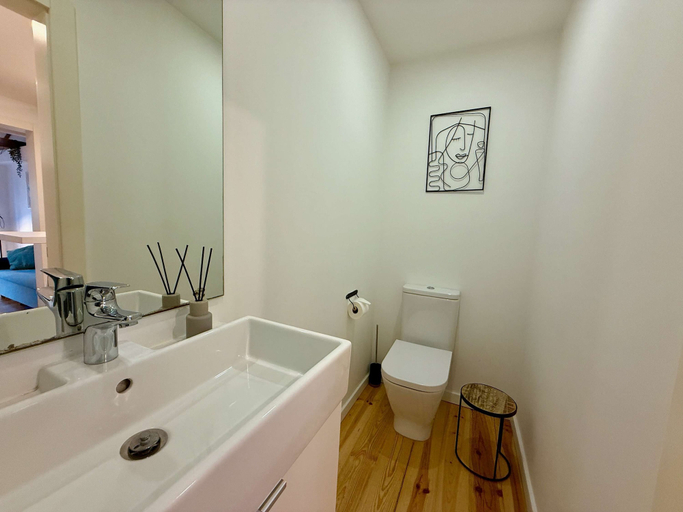 Bathroom 4, Baixa Alfama at Your Doorstep Terrace Air Con, Lisbon