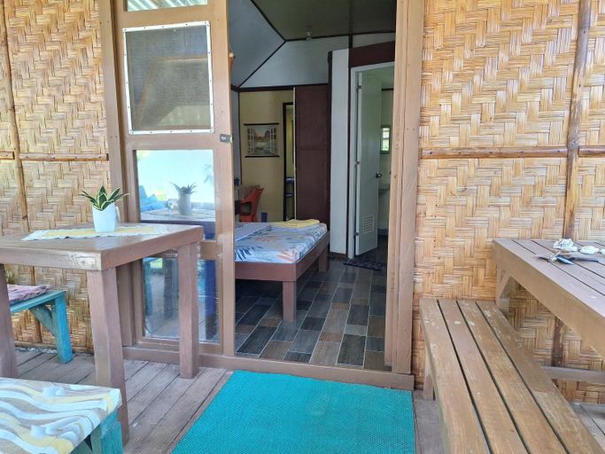 Others 5, Genevieve Guest House, Maria