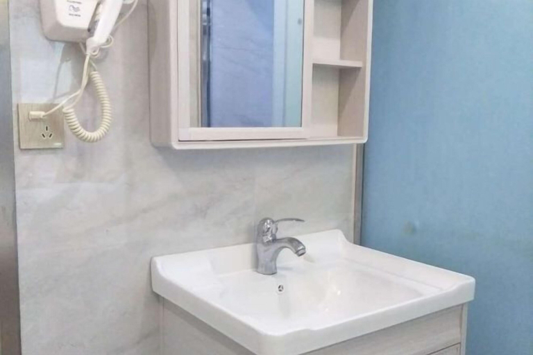 Bathroom 3, Yongcheng Business Hotel, Qingyuan