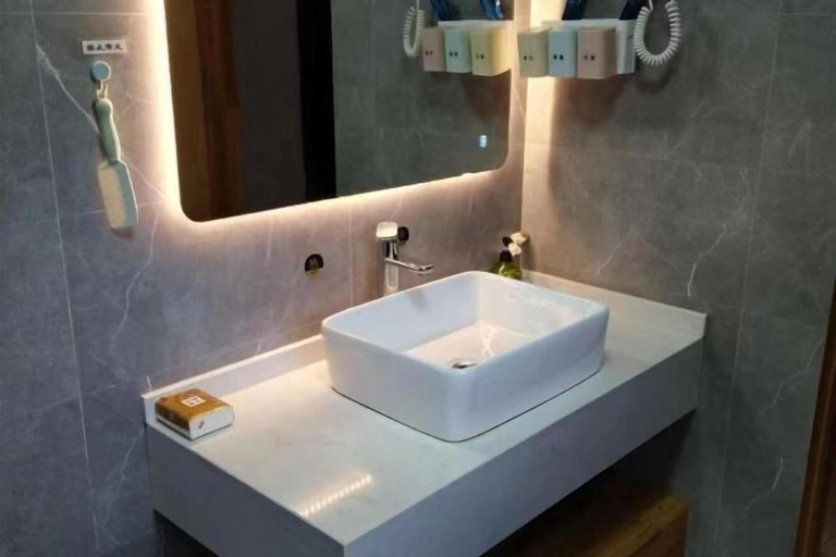 Bathroom 3, Jingdaihuakai Inn, Suzhou