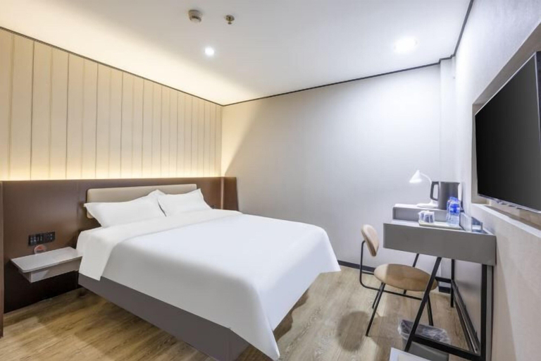 Bedroom 1, Taishangdeng Hotel (Beijing Daxing Huangyi Road Public Security University Branch), Beijing