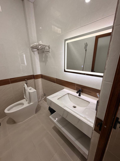 Bathroom 5, Nha nghi Le Nguyen, Hà Tiên