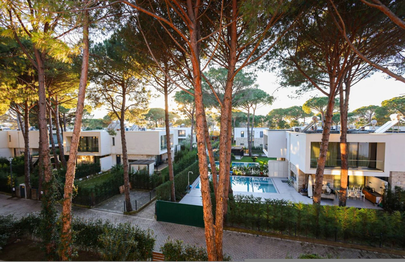 Room 3, Designer Apartment in the Pines San Pietro, Durrësit