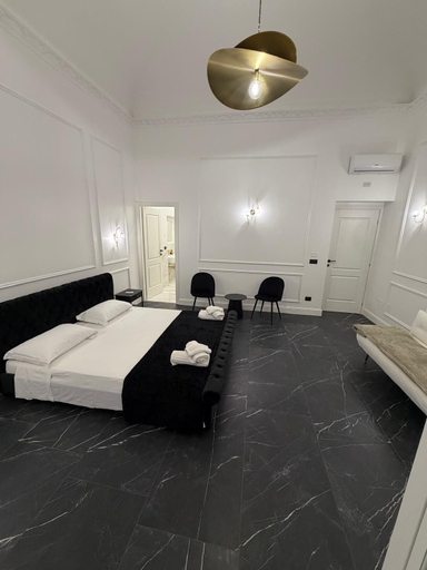 Room 5, Four Rooms Luxury Suite, Palermo