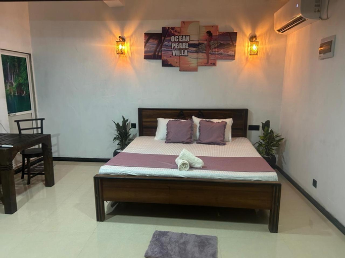 Bedroom 2, Pearl Villa, Weligama