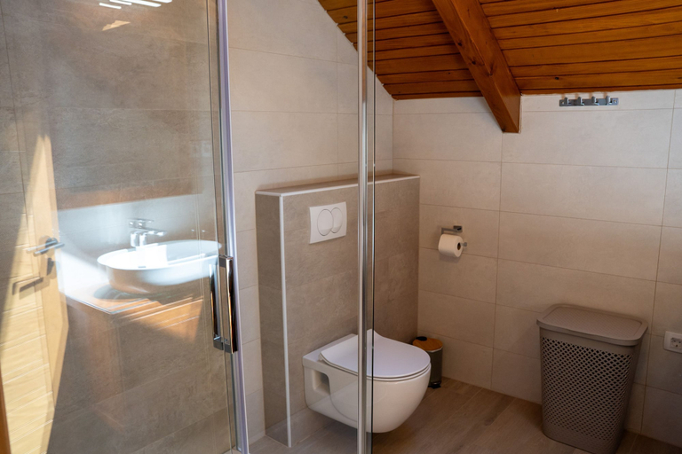 Room 2, Villa Brusiana With Heated Pool, Gospić