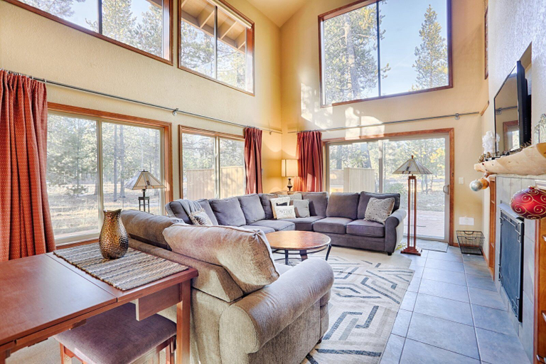 Interior 5, Pioneer 1, Deschutes