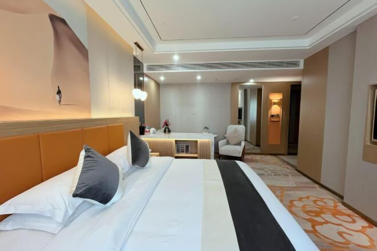 Bedroom 3, Aksu Hongfu Hotel, Aksu