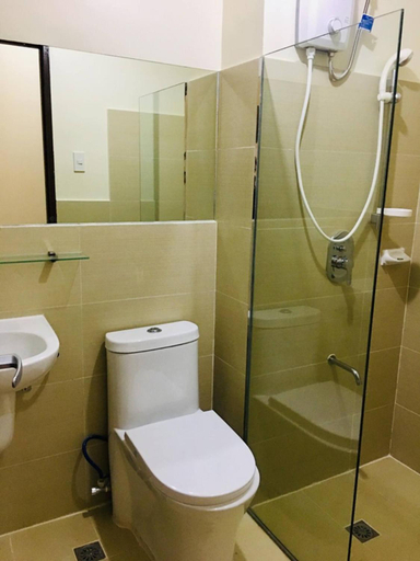 Bathroom 5, Paseo Verde Hub, Las Piñas