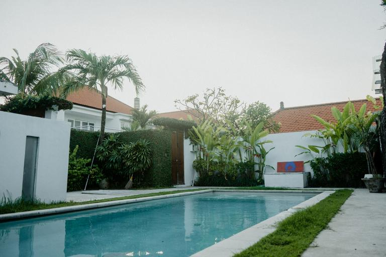 2, Kubu Gena Studio, Badung