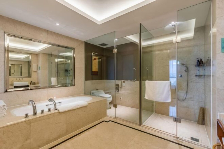 Bathroom 3, Jinling Lakeview Hotel, Wuxi