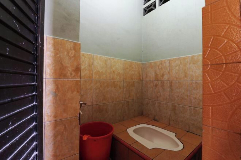 Bathroom 4, Bagus Bay Homestay, Samosir