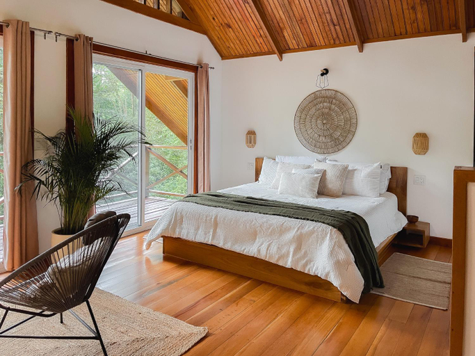 Bedroom 2, Gaia Nature Lodges at Bluff Beach, Bocas del Toro