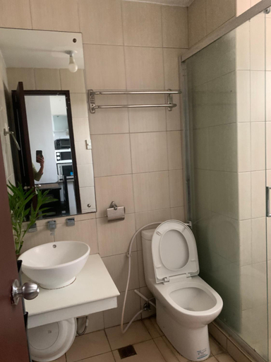 Bathroom 2, Birch tower condominium, Manila City