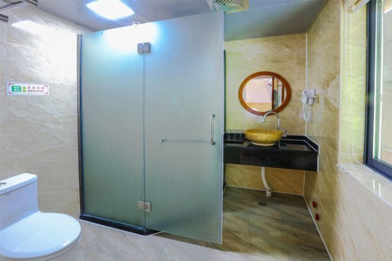 Bathroom 3, Shanhai Coffee Inn, Zhangjiajie