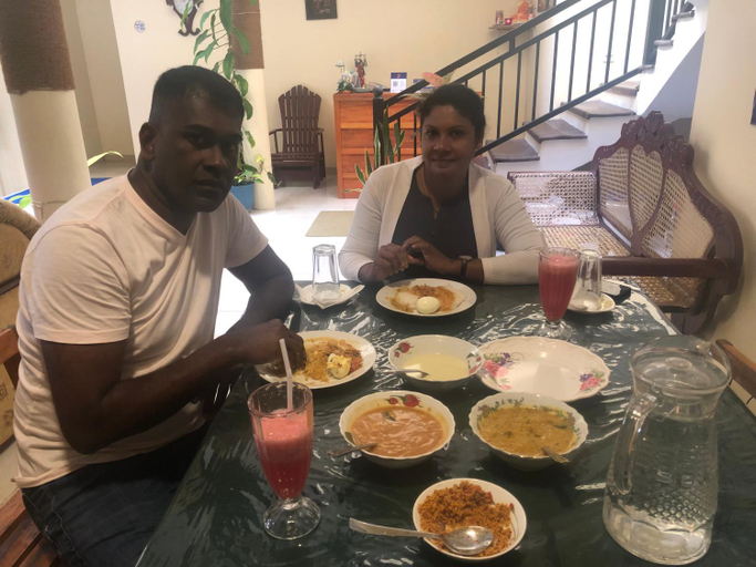 Food & Drinks