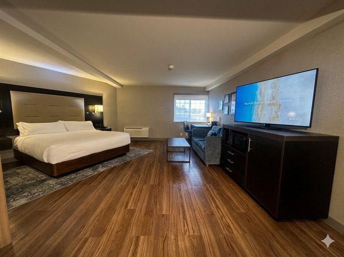 Bedroom 3, Four Points by Sheraton Rock Springs, Sweetwater