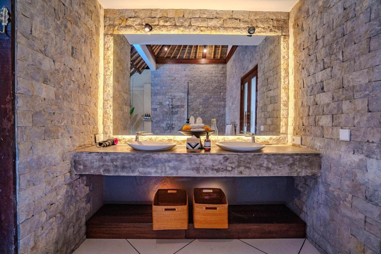 Bathroom 4, Villa Evelyne, Luxury Villa, Fully Staffed, Central Seminyak, Badung
