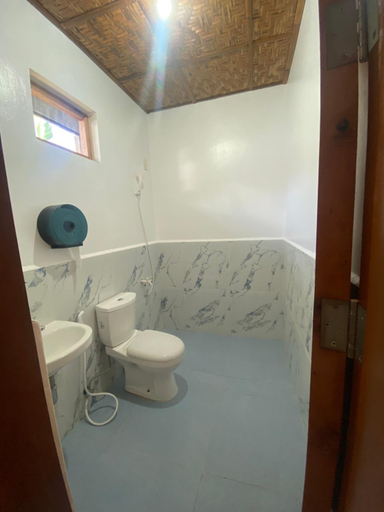 Bathroom 3, Be My Guest Hostel, Panglao