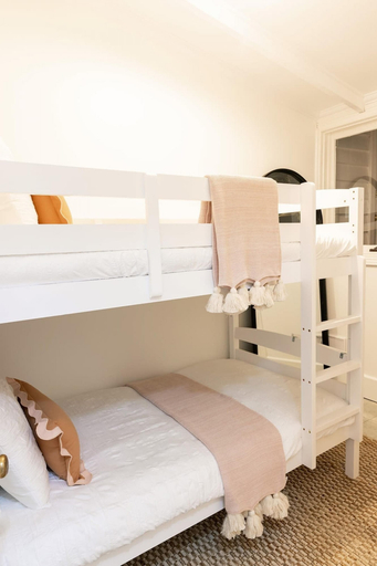 Room 3, Oliver s Cottage Yarra Valley Spa and Sauna, Yarra Ranges - North