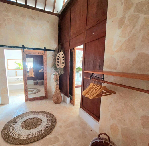 Bathroom 2, BaraJade Villas, Badung