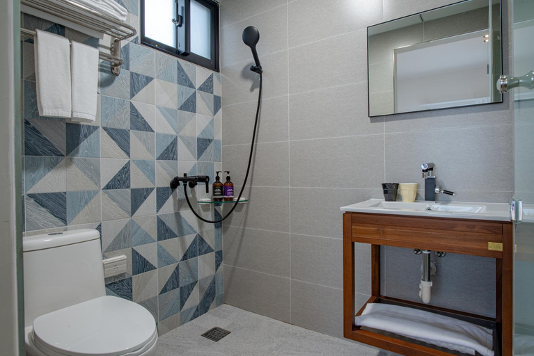 Bathroom 5, Chunzi Apartment B&B, Penghu