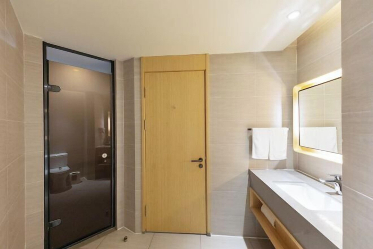 Bathroom 5, JI Hotel (Beijing 798 Art District), Beijing