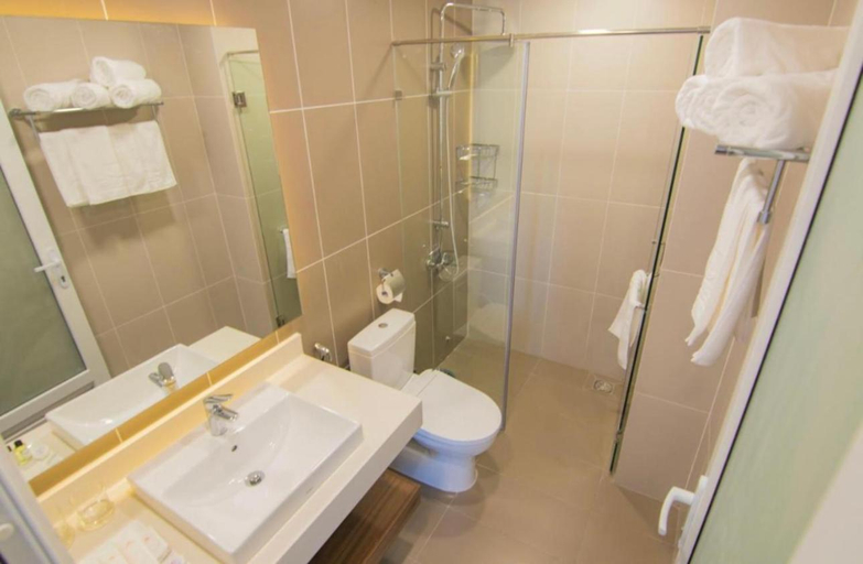 Bathroom 5, Mermaid Seaside Condotel, Vũng Tàu