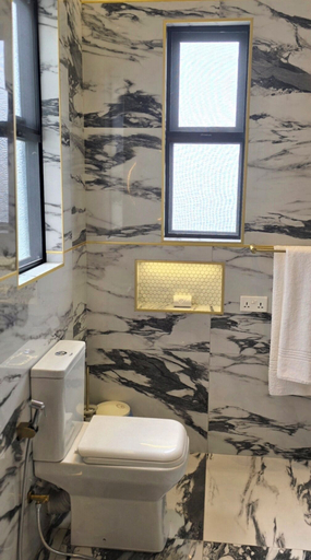 Bathroom 4, The Aloe Residences, Lusaka
