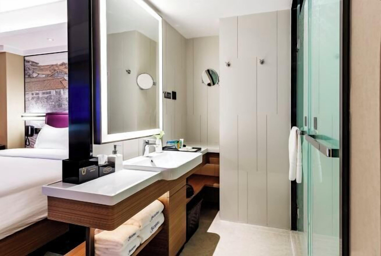 Bathroom 3, Hampton by Hilton Lijiang Old Town, Lijiang