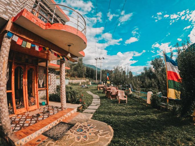 Exterior & Views 1, Backpacker's Stop, Kullu