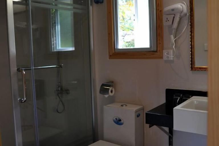 Bathroom 3, Xinxing Tianlushan Health Resort Hotel, Yunfu