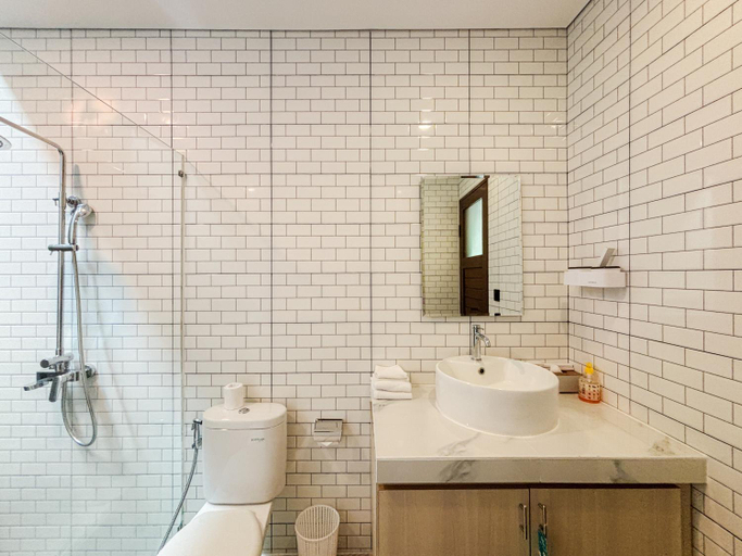 Bathroom 3, Gold Fish House Ubud, Gianyar