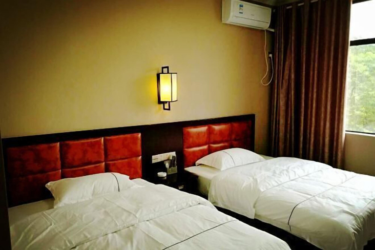 Bedroom 3, Yu Shan Hua Ting Holiday Hotel, Yueyang