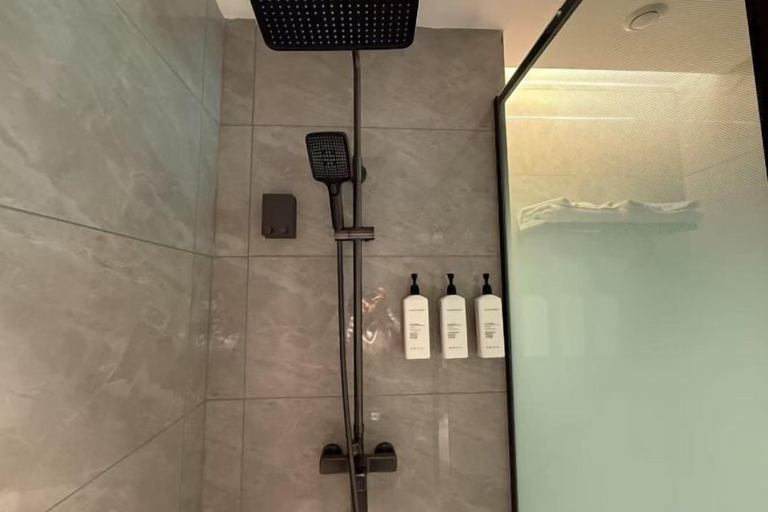 Bathroom 4, Shangdong Lake Hotel, Ili Kazakh
