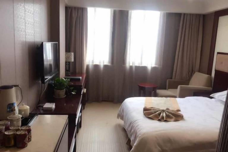 Bedroom 3, Xiushan International Hotel, Chizhou