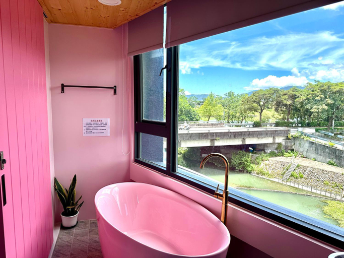 Bathroom 3, MaHu馬馬虎虎民宿, Yilan