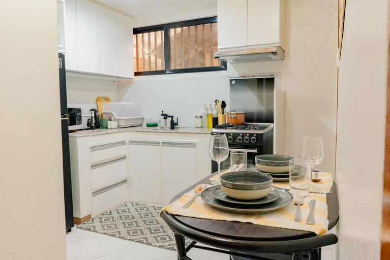 Others 5, Nottingham Villa, Puerto Princesa City