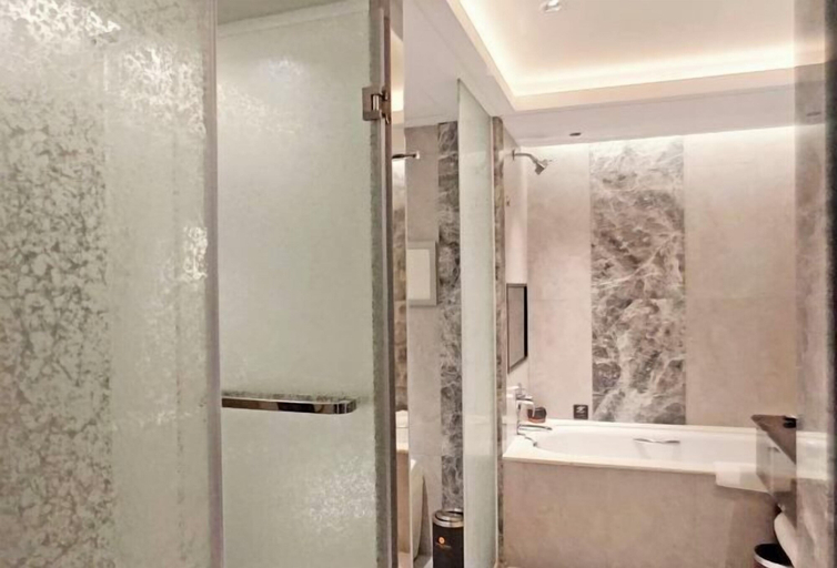 Bathroom 4, Yinlong Hotel, Xining