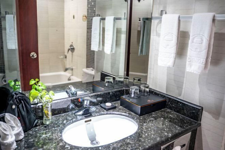 Bathroom 3, Tangcheng Hotel, Xi'an