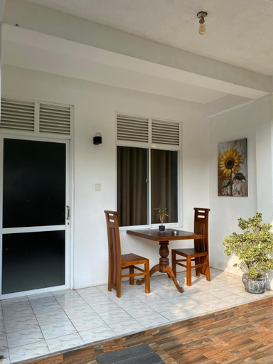 Others 4, senarathna guest house, Weligama