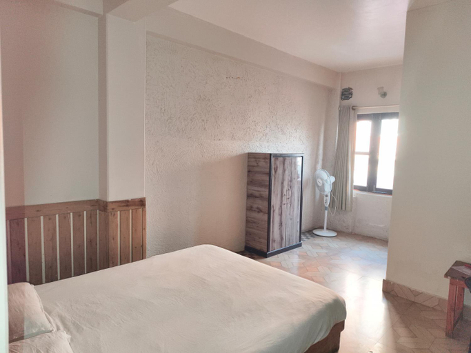 Bedroom 3, Kutumba kitchen, Gandaki